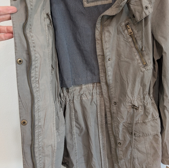 Levi's Woman's Cotton Hooded Anorak Army Green Jacket Size Medium. - Picture 8 of 12